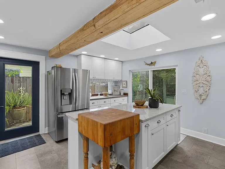 743 Park Pl — Photo 7
