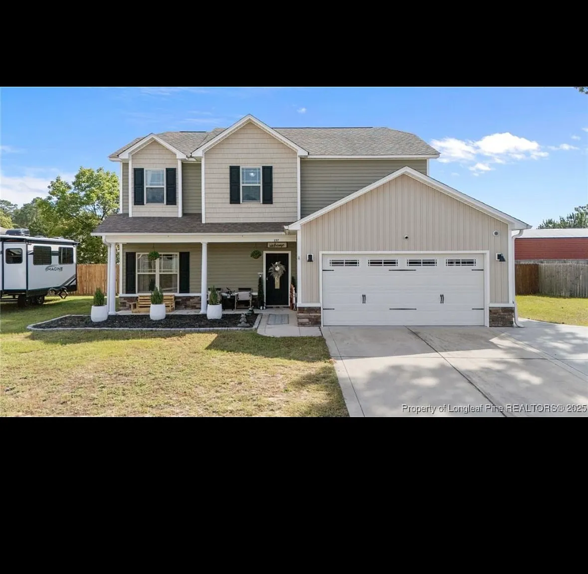 4 bed, 2.5 bath, 2132 sqft, $2,250 — Photo 1