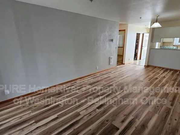 2715 W Maplewood Ave APT 222, Bellingham, WA 98225