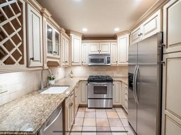 223 Sandcastle Key image 6 of 37