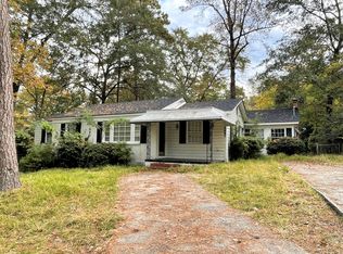 2493 Old Holton Rd, Macon, GA 31204