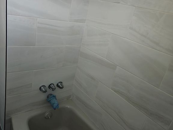 3rd image of 3682 Ionia St #1
