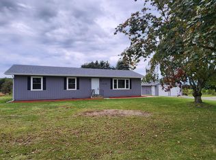 6430 Northbranch Rd, Benton Harbor, MI 49022