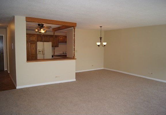 3rd image of 2211 S Highland Ave APT 5B