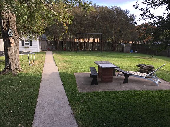 4th image of 305 Crosby Dr