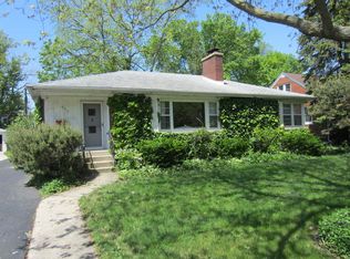 446 S Fairview Ave, Elmhurst, IL