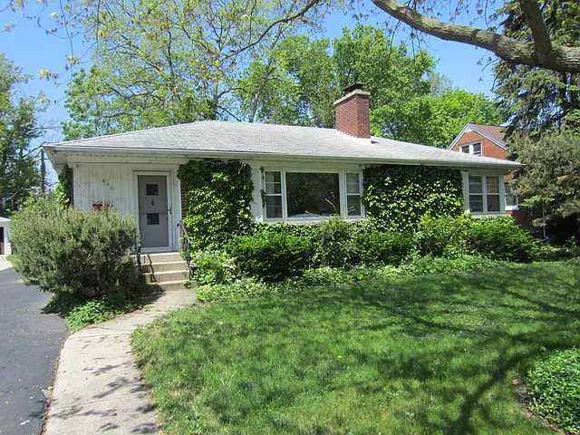 446 S Fairview Ave photo 1