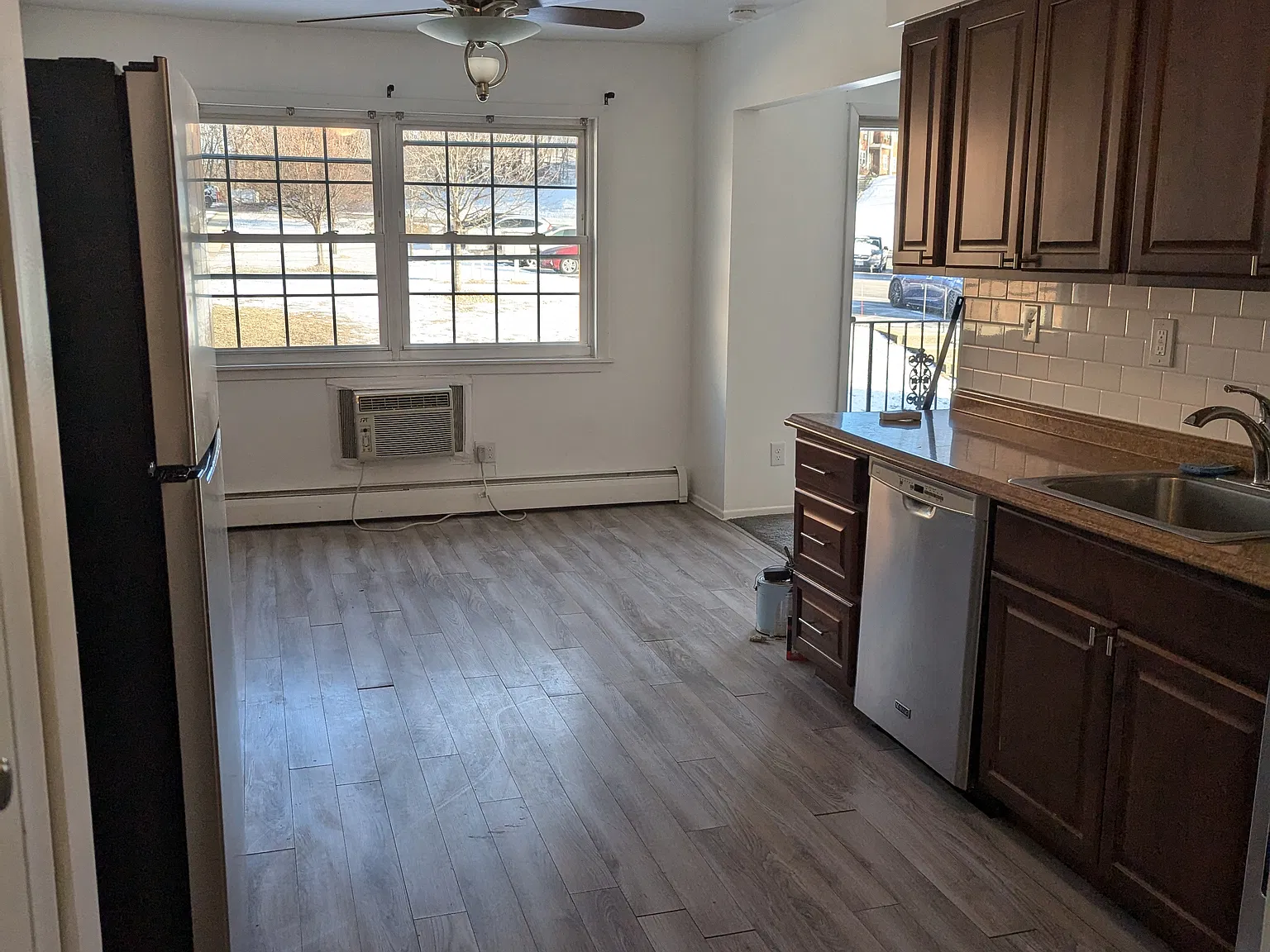 1 bed, 610 sqft, $2,050 — Photo 3