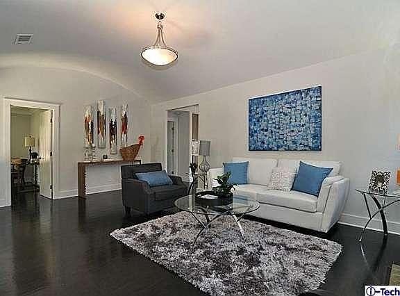 3rd image of 428 E Las Flores Dr