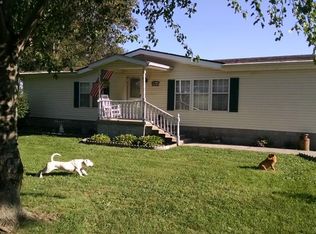 11417 Dale Rd, Mc Leansboro, IL 62859