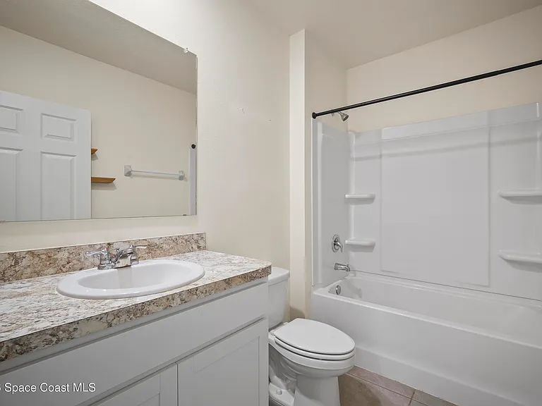 1065 Dugan Cir SE — Photo 6