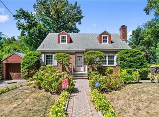 308 Van Cortlandt Park Ave, Yonkers, NY 10705