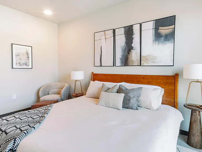 Spacious bedroom