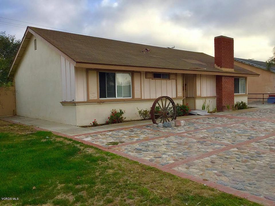 2nd image of 834 W Channel Islands Blvd