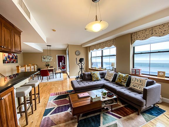 5th image of 110 Cypress St Unit 108