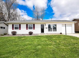 4016 N Newcastle Dr, Decatur, IL 62526