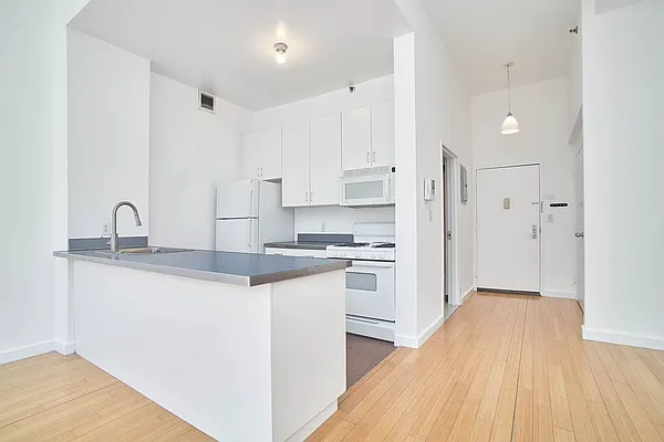 Rented by Living New York | media 2
