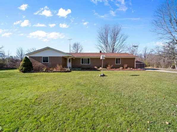 6401 Welch Rd, Yale, MI 48097