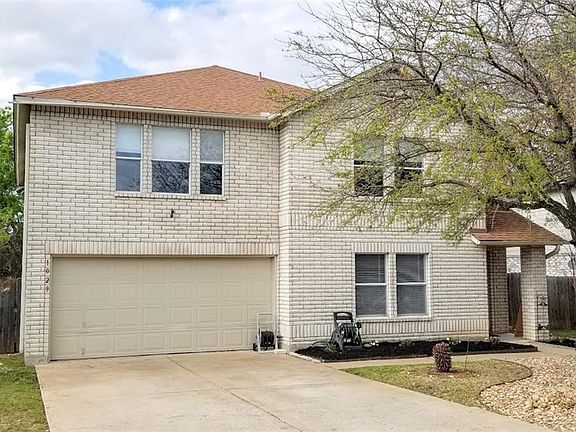 2nd image of 1029 Silverstone Ln