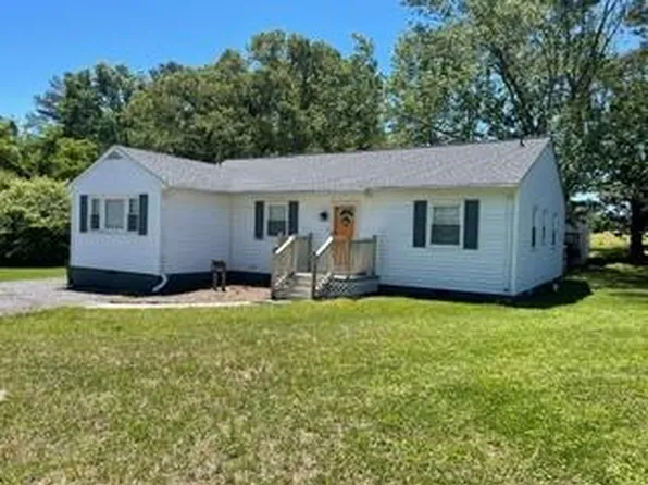 392 Morgan Ln, Warsaw, VA 22572