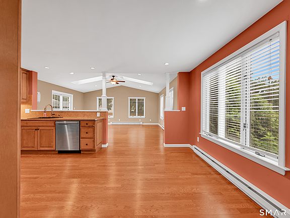 4th image of 65 Claire Street