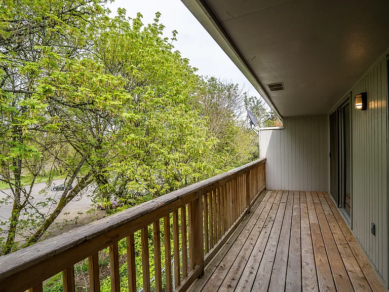 340 Denver St NE #C — Photo 24