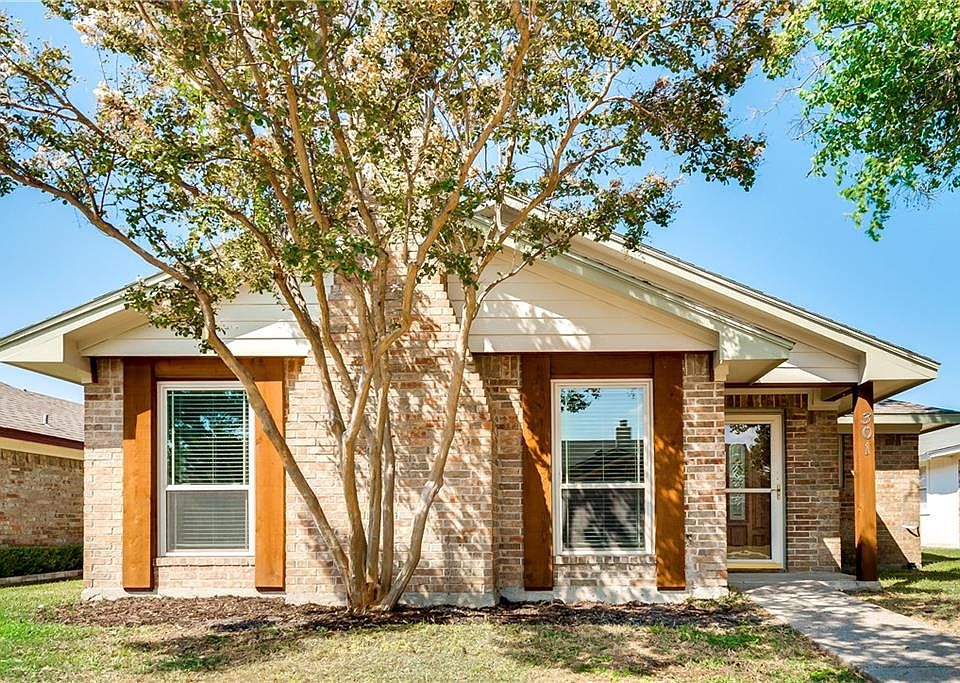 1st image of 301 Conger Dr