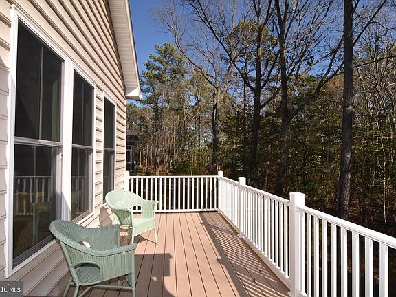 5th image of 41377 Gloucester Dr