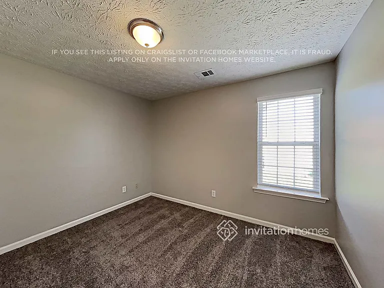 1317 Kent Mnr — Photo 14