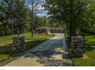 18365 Howe Rd, Strongsville, OH 44136