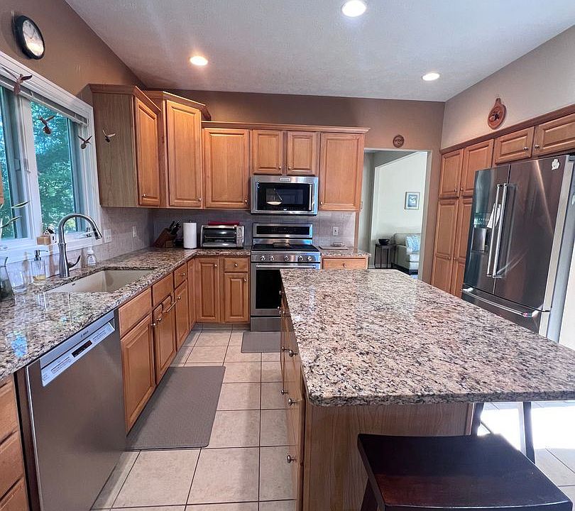 1st image of 3315 Falcon Ridge Ct NE