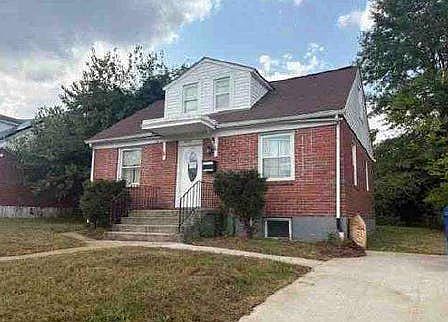 3rd image of 5102 The Alameda