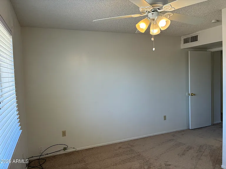 5915 W Tierra Buena Ln — Photo 15