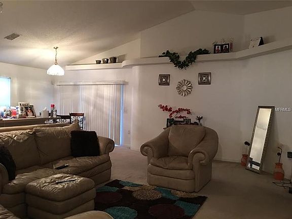3rd image of 631 Nicholson Dr
