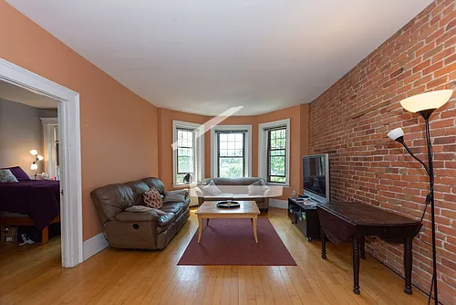 1169 Commonwealth Ave #2A Photo 1