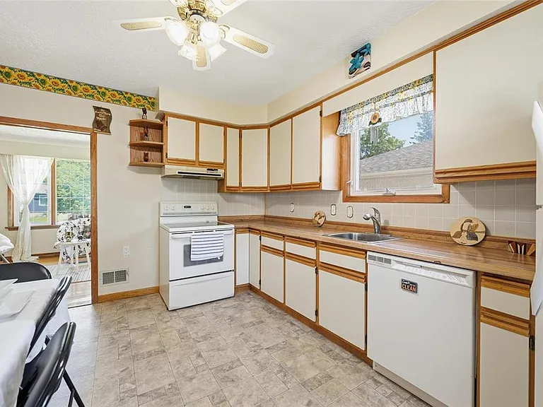 583 Centennial St #1 — Photo 4