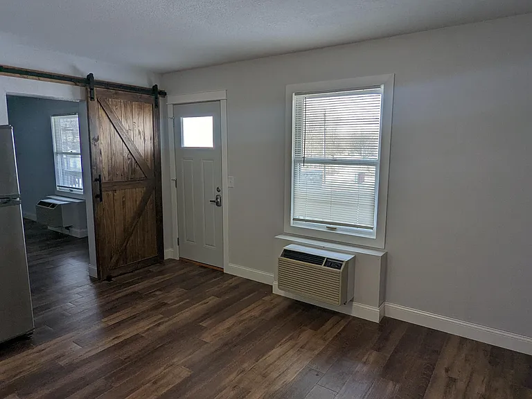 205 Oskaloosa St #206 — Photo 9