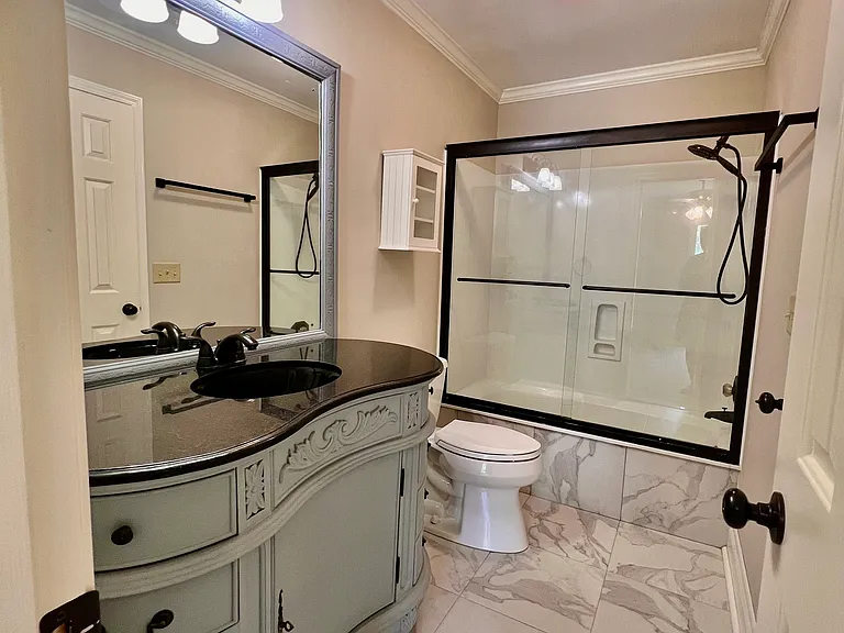 205 Kinderhill Ct — Photo 32