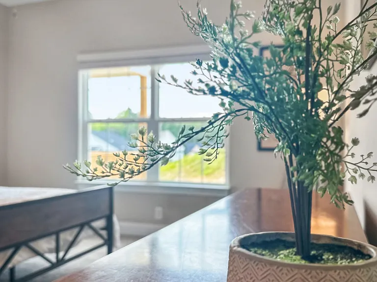1621 Spring Berry Ln — Photo 38