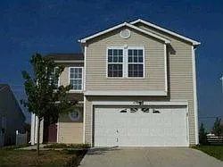 1834 Southernwood Ln photo 1