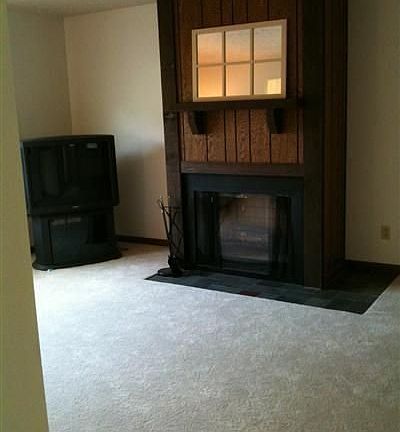 3rd image of 46541 Dogwood Cir