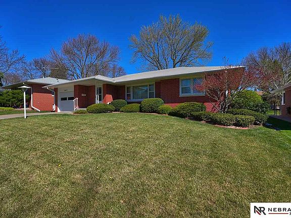5th image of 2410 Marilynn Ave