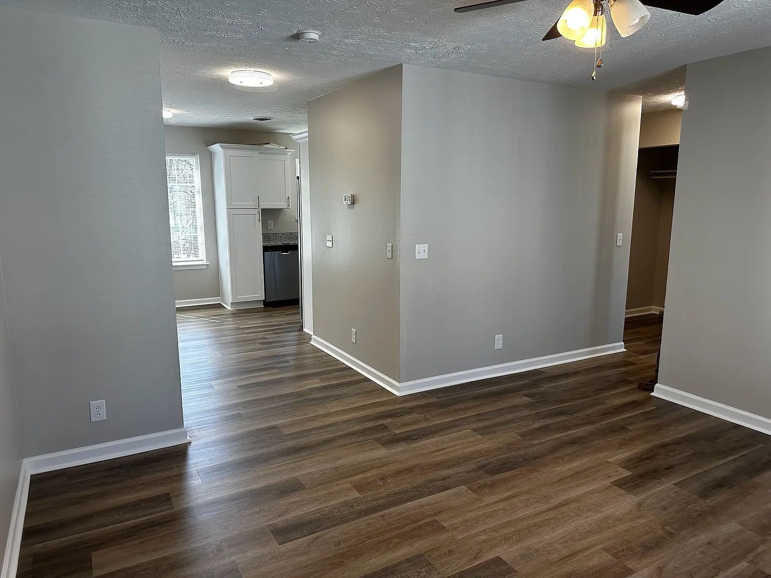 2 bed, 800 sqft, $1,450 — Photo 1