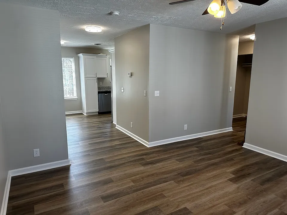 1506 Batts Blvd #4