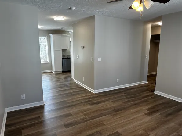 1506 Batts Blvd APT 4, Springfield, TN 37172