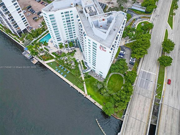 2nd image of 2670 E Sunrise Blvd #615