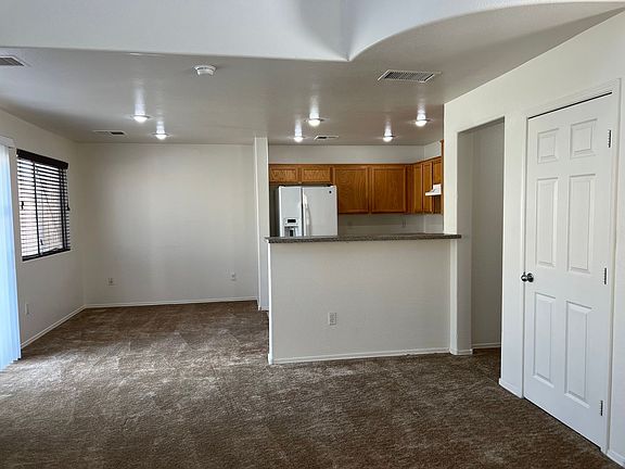 4th image of 9985 Star Lake Ave