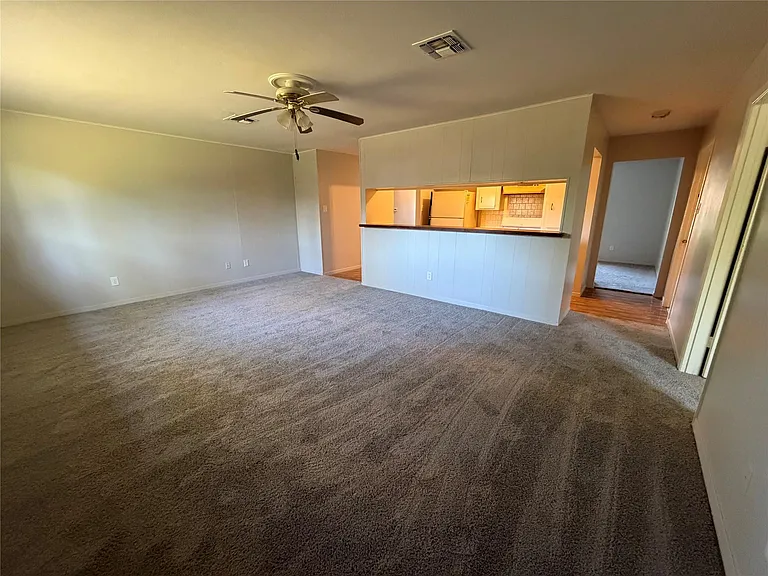 3310 Forest Glen St — Photo 3