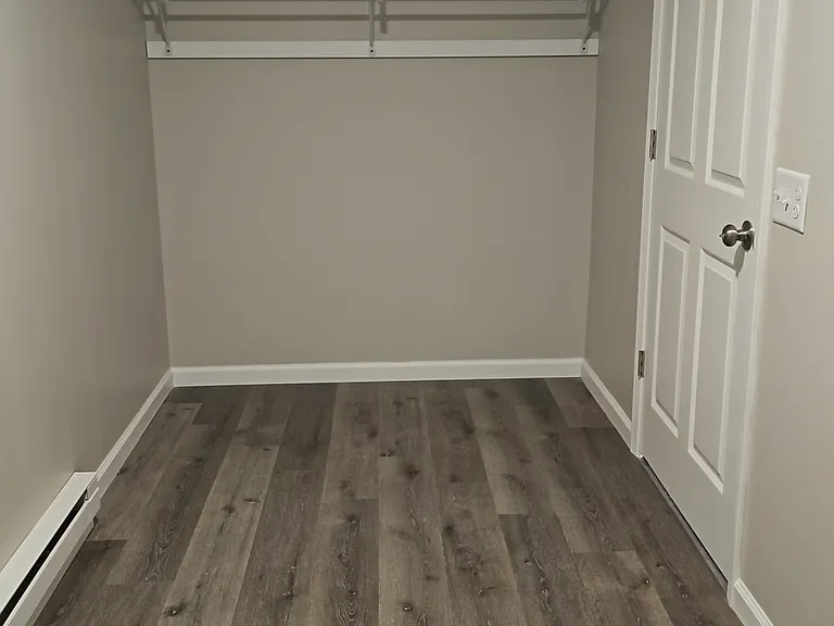 421 S Plymouth St — Photo 12