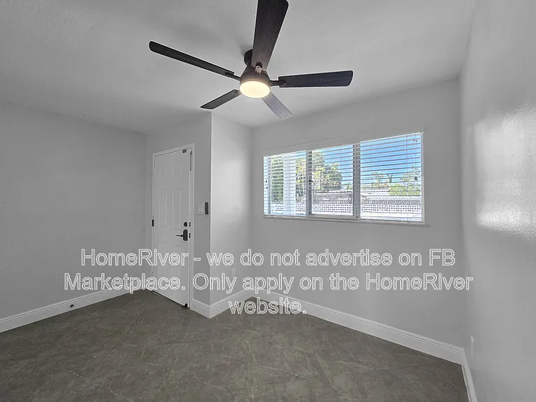 616 Beach Park Ln #V261 — Photo 6